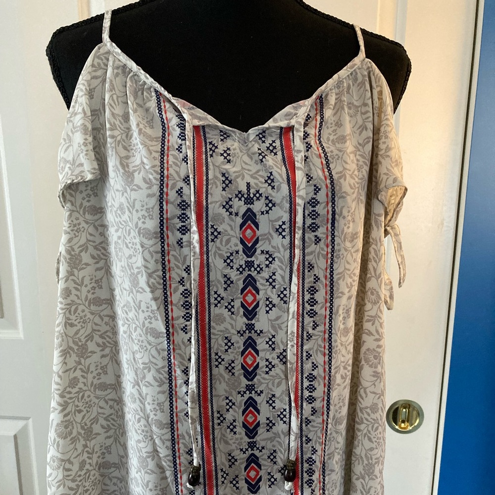Cold Shoulder Floral Top by Xhilaration L.